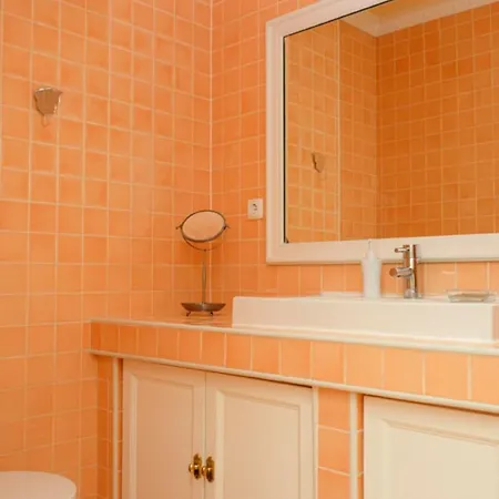 Apartment Fascinating In Historic Lisbon