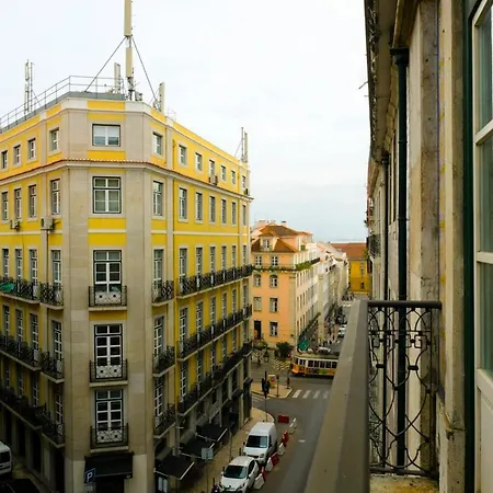 Apartment Fascinating In Historic Lisbon