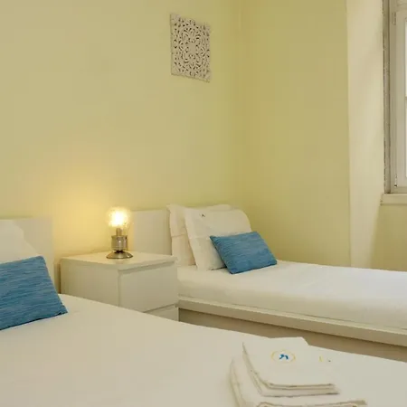 Fascinating In Historic Apartamento