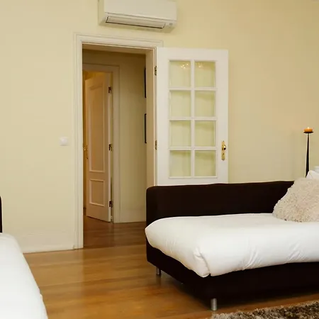 Fascinating In Historic Apartamento *